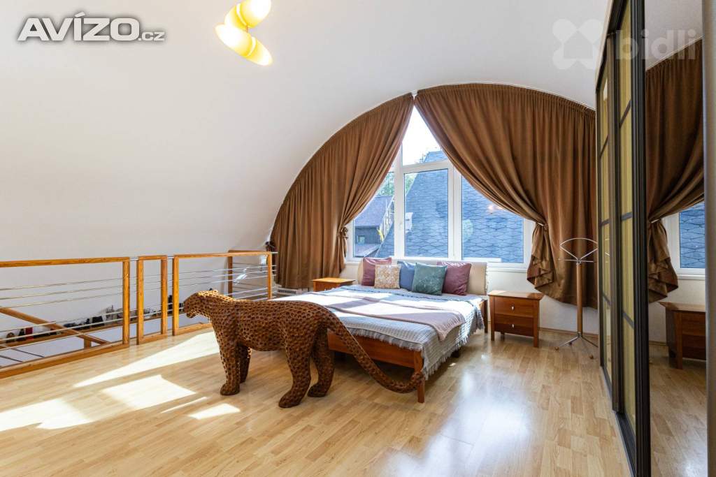 Foto inzerátu Prodej exkluzivního rodinného domu 6+1 v žádané lokalitě Zvole u Prahy, plocha 210 m2, zahrada 735 