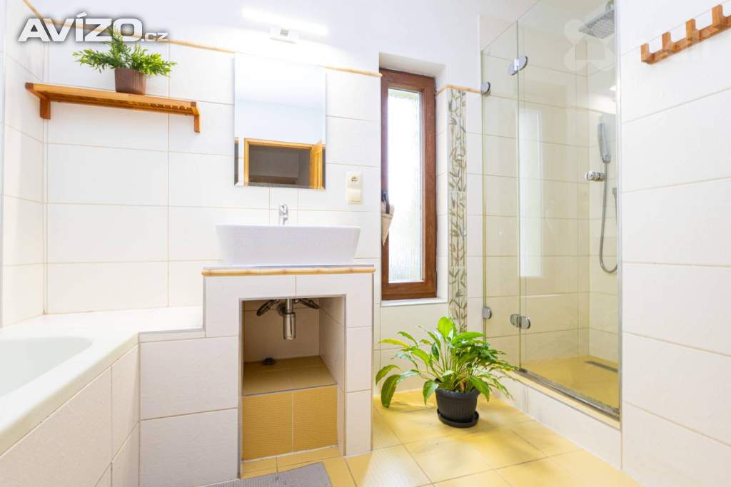 Foto inzerátu Nízkoenergetický rodinný dům 6+1 v klidné části Mohelnice