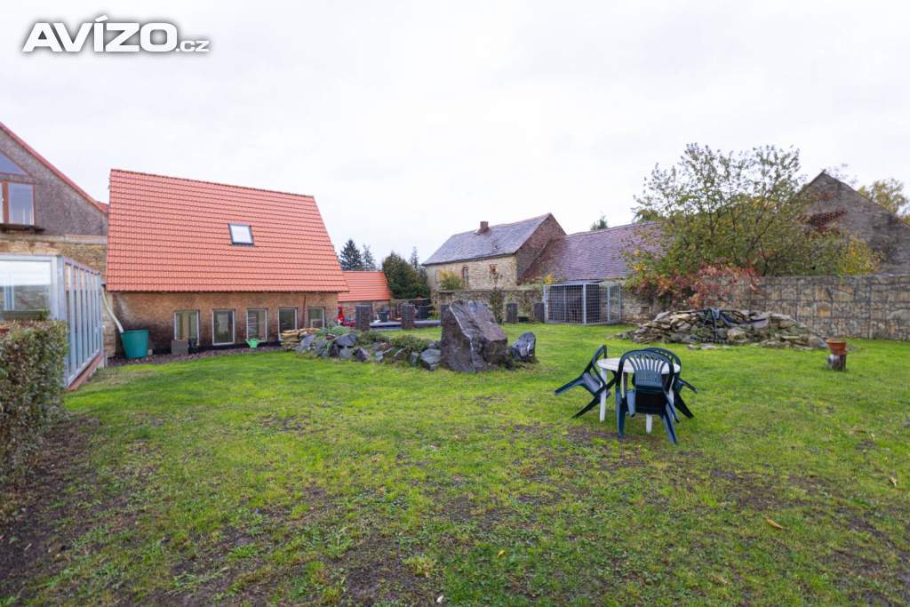 Foto inzerátu Prostorný dům s dílnou a stodolou - Sedlec u Vysokého Mýta