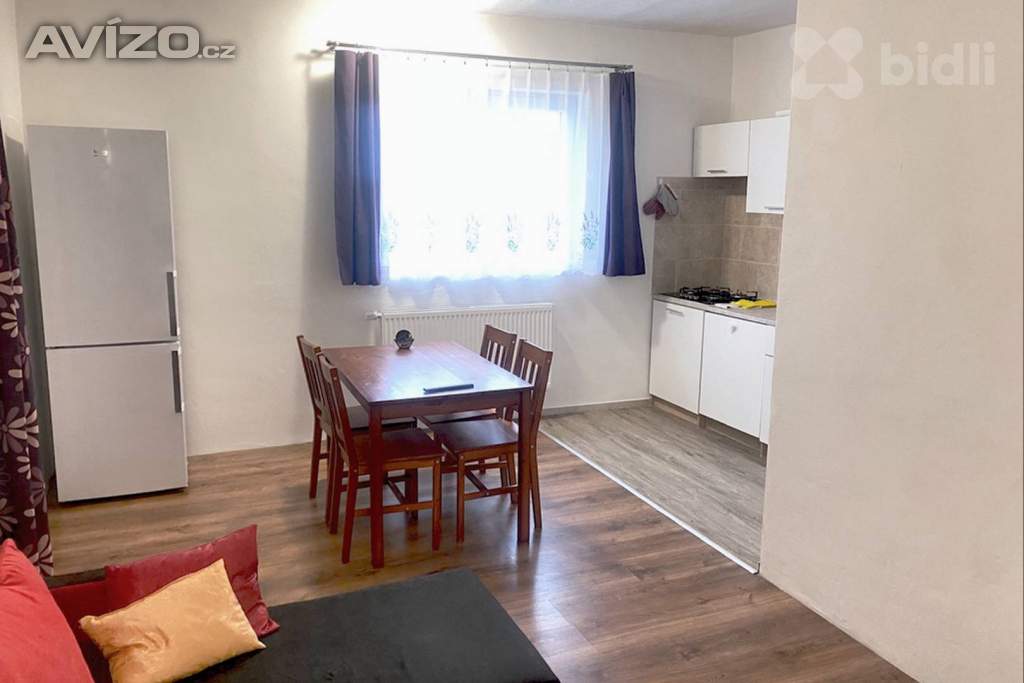 Foto inzerátu Pronájem bytu 4+kk (71m2) se zahradou v Zálší