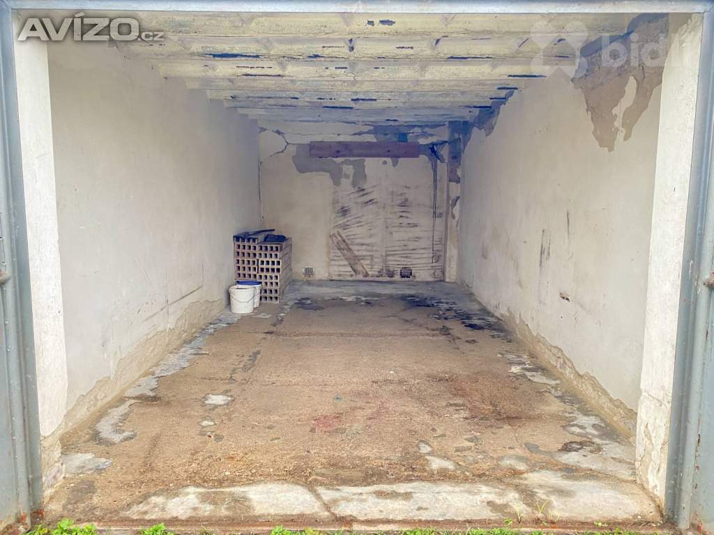 Foto inzerátu Prodej garáže 18m2, Pardubice - Popkovice