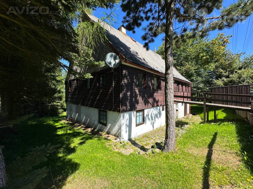 Foto inzerátu Prodej historické horské Chalupy Háj, Loučná pod Klínovcem, 220m zastavěná plocha, 1012m pozemek.