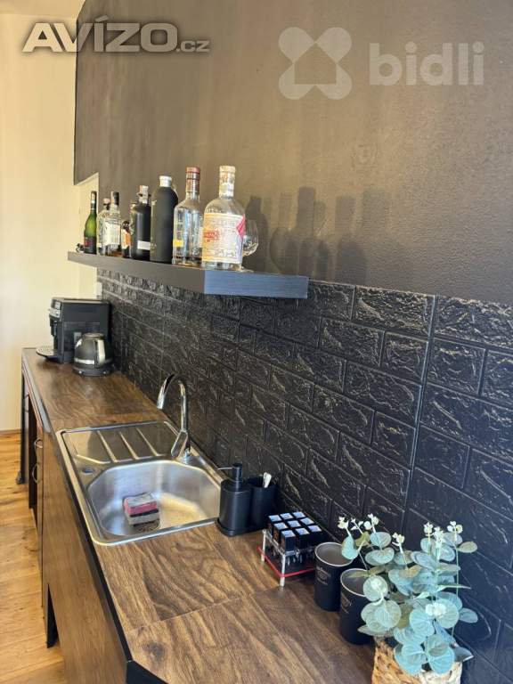 Foto inzerátu Přenechání zavedeného Barbershopu v centru Liberce  za odstupné