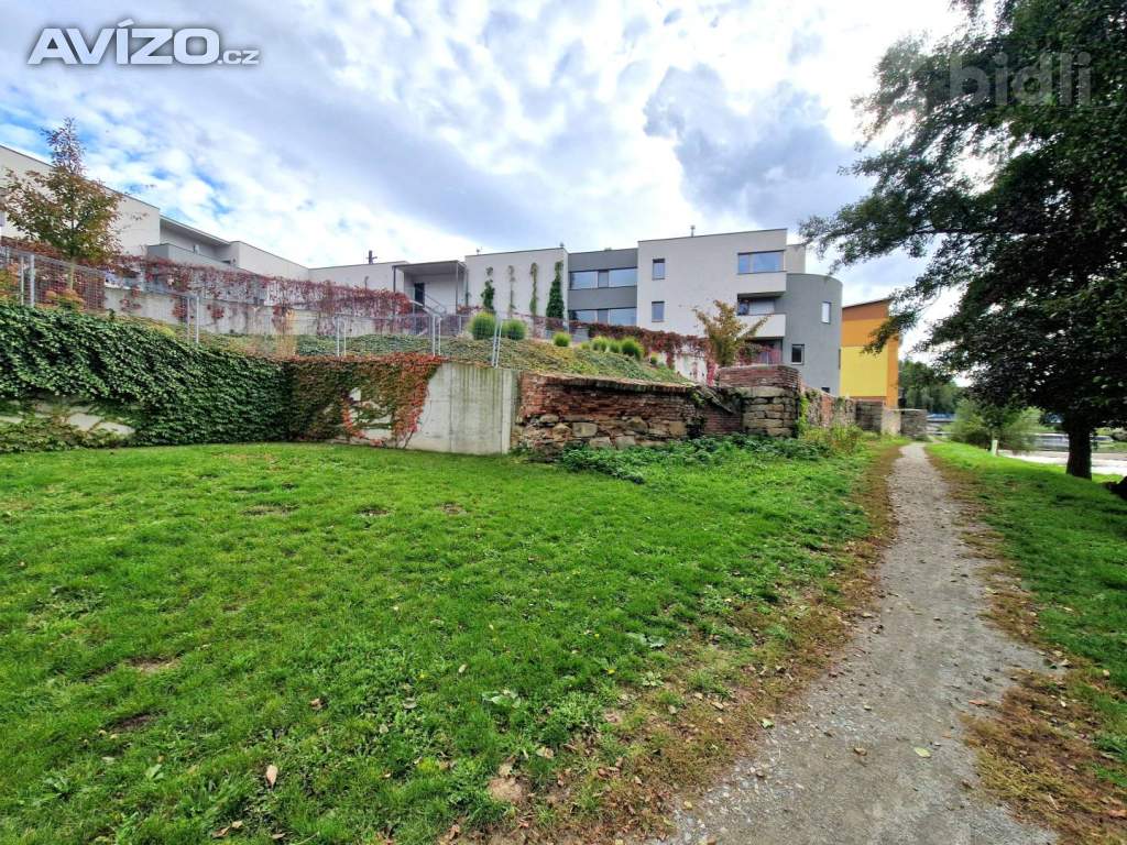 Foto inzerátu Bezbariérový byt 2+kk s terasou a zahrádkou