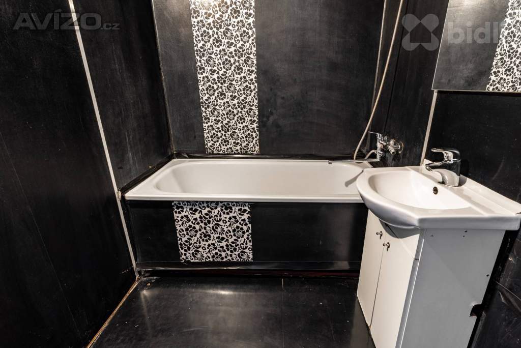 Foto inzerátu Prodej, byt 3+1 s lodžií, Teplice-Prosetice, ul. Na konečné