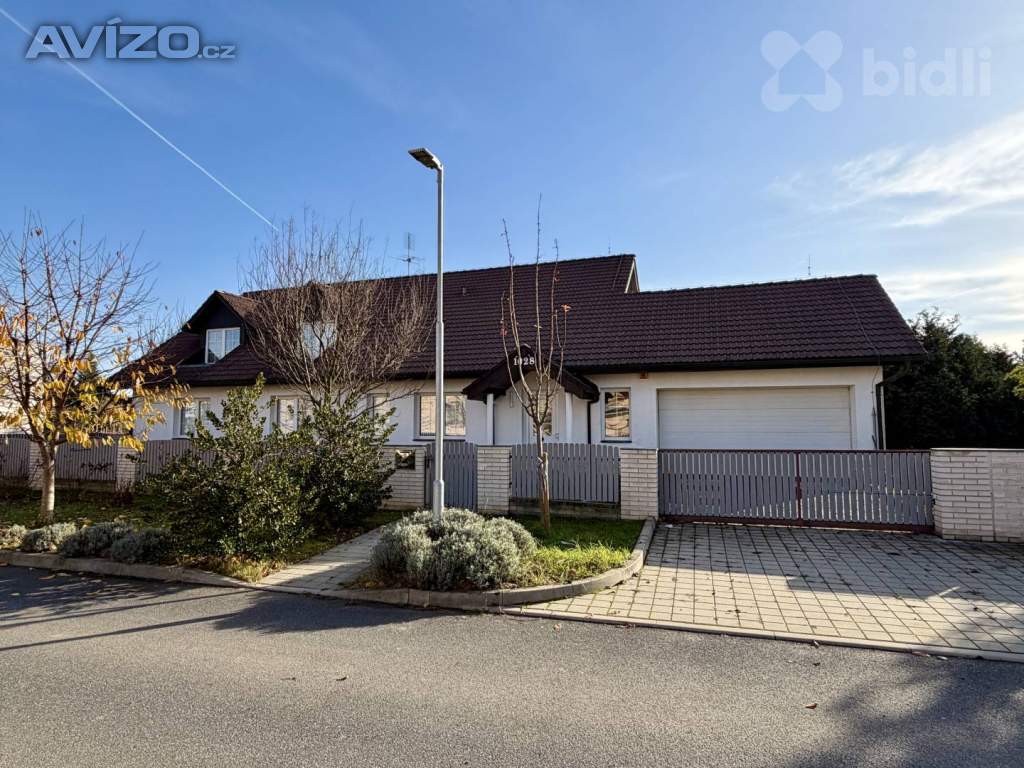 Foto inzerátu Prodej rekreačního objektu 353 m2, pozemek 1746 m2, K. Hynka Máchy Pečky