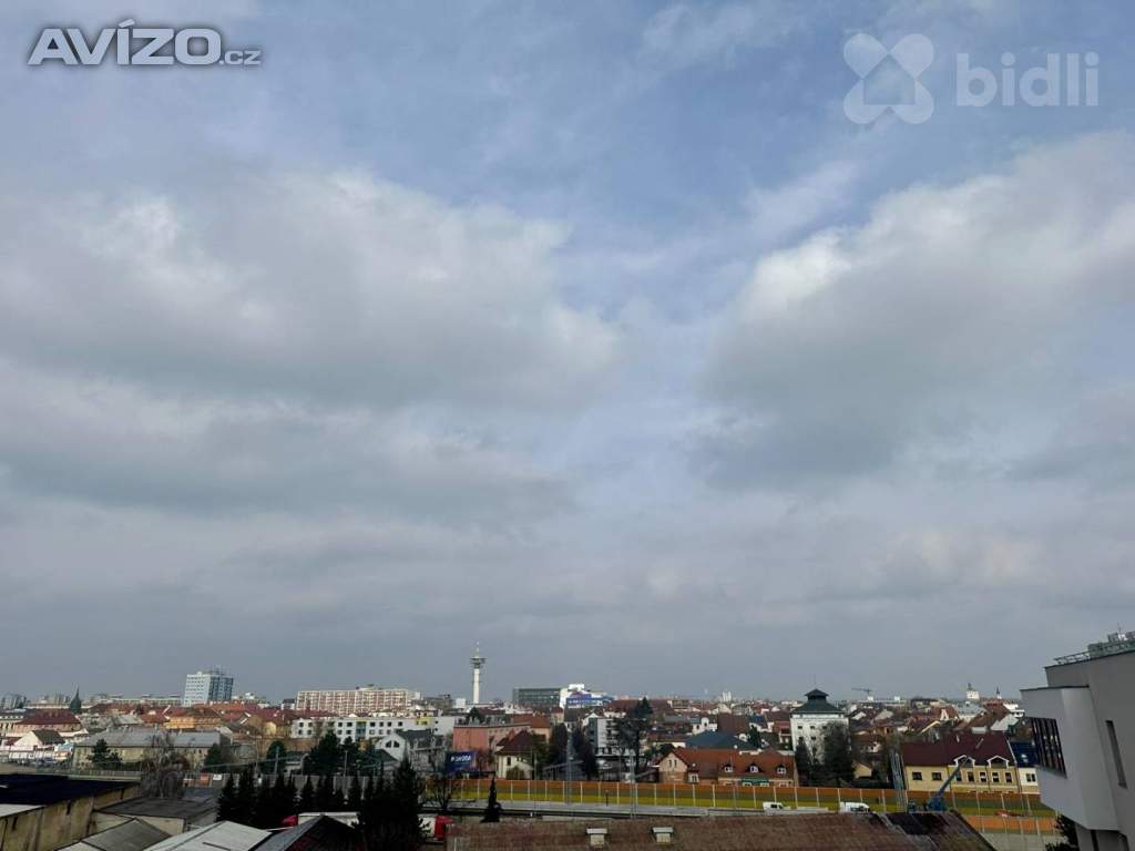 Foto inzerátu Pronájem bytu 3+KK - mezonet 75 m2 + 2 balkóny s možností vlastního venkovního parkování