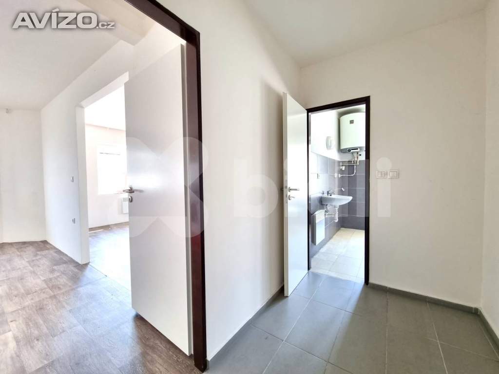 Foto inzerátu Pronájem cihlového bytu 2+kk v Prosenicích.
