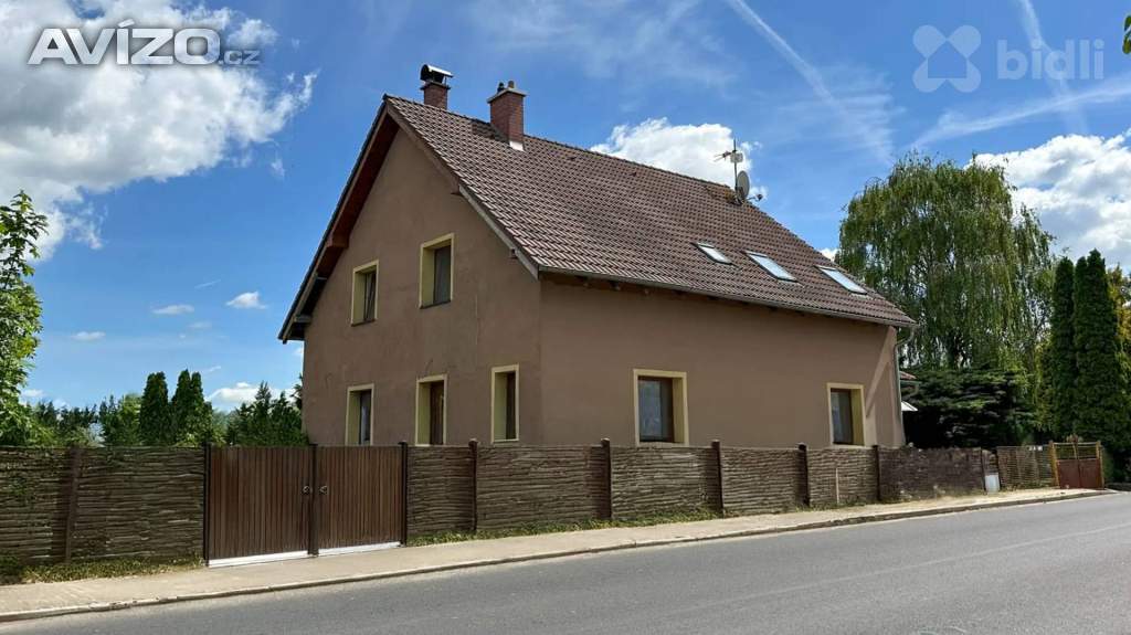 Foto inzerátu Prodej rodinného domu o užitné ploše 155 m2 v obci Lukavec