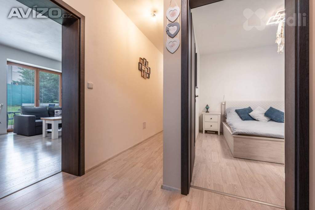 Foto inzerátu Nové rodinné plně vybavené 4+kk 84m2 s 195m2 zahradou