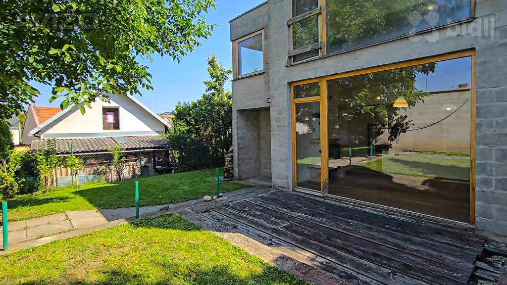 Foto inzerátu Rodinný dům 5+2 se zahradou, garáží a nebytovou jednotkou - Zlín, Prštné