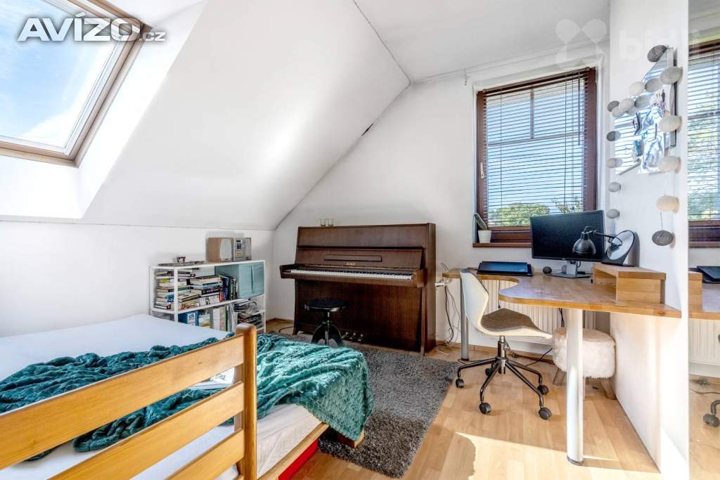 Foto inzerátu Krásná vilka 5+kk s bazénem, Poříčany