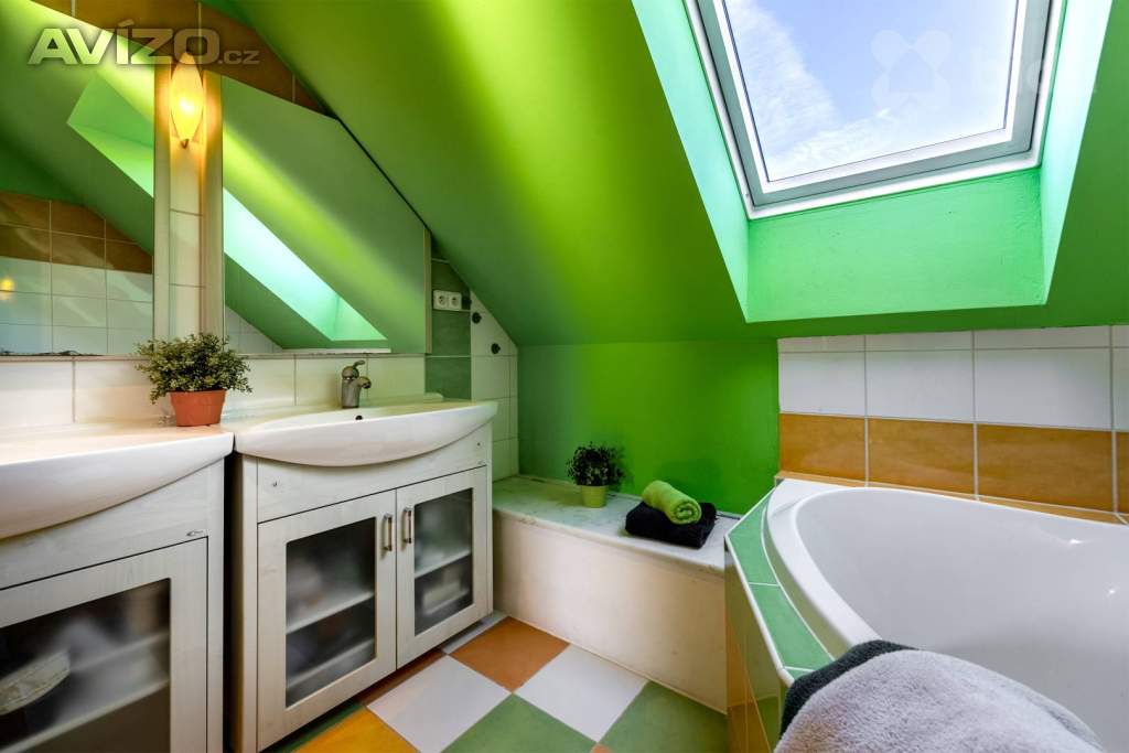 Foto inzerátu Krásná vilka 5+kk s bazénem, Poříčany