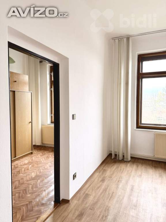 Foto inzerátu Prostorný byt 3+1 k pronájmu, 104 m2, klidné bydlení, výhled do zeleně, Olomouc