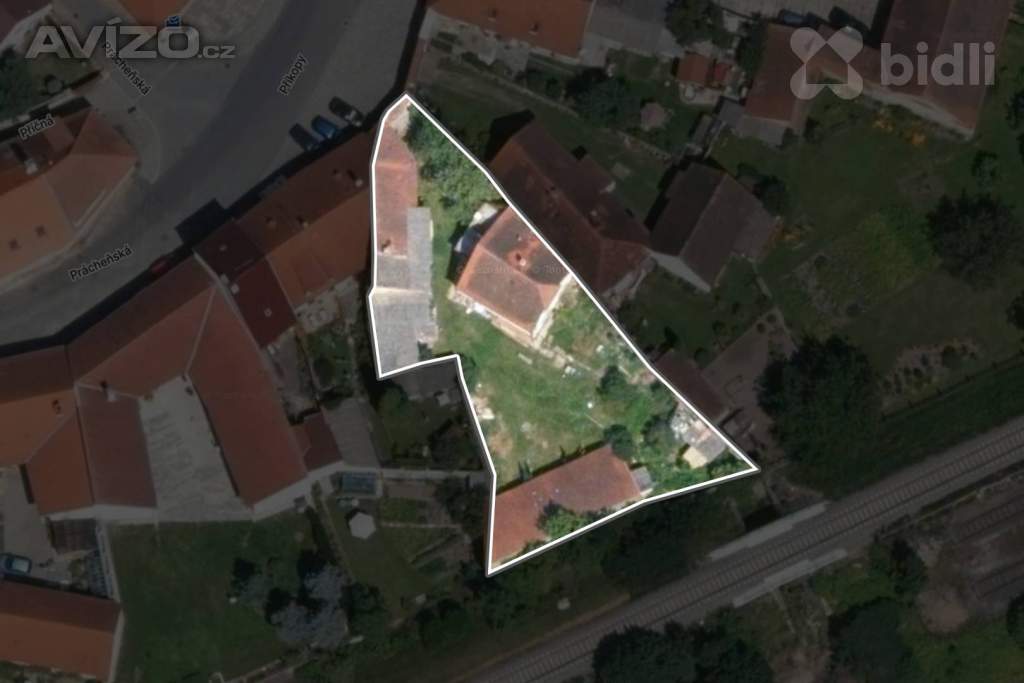 Foto inzerátu Dva domy s pozemkem 946 m2 Horažďovice