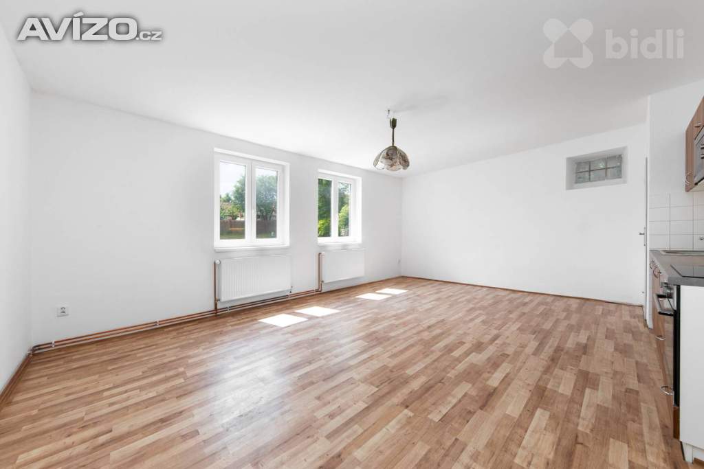 Foto inzerátu Rodinný dům 1+kk, UP 70 m2, CP 181 m2, obec Cetkovice