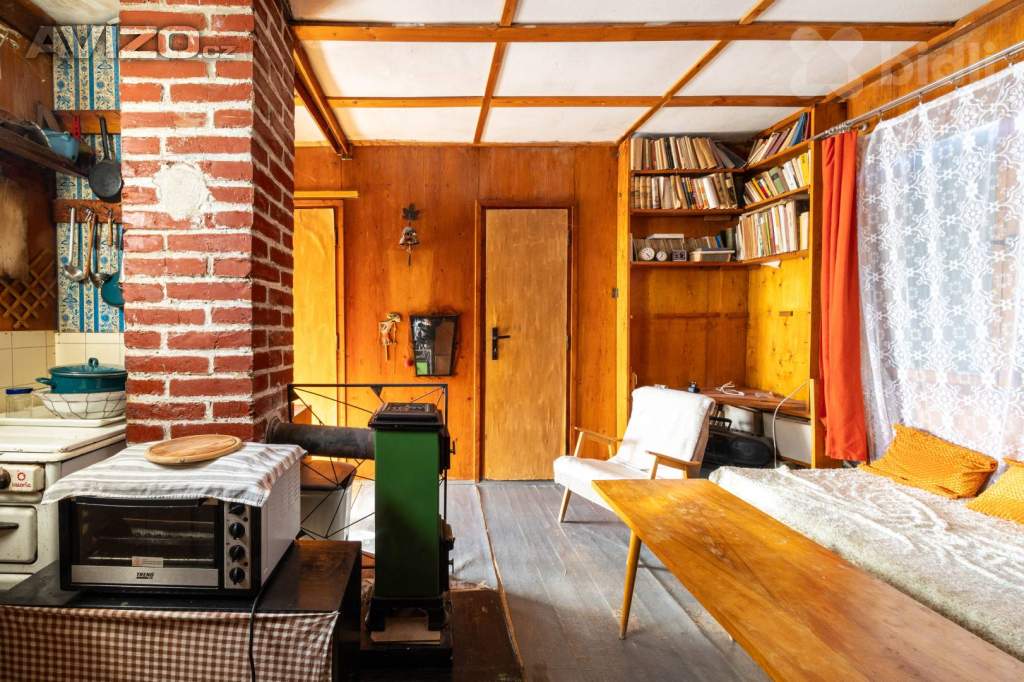 Foto inzerátu Prodej chaty se stavebním pozemkem, Praha 12, Točná, 412 m2, 6 990 000,-Kč