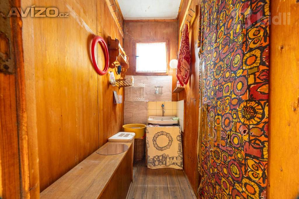 Foto inzerátu Prodej chaty se stavebním pozemkem, Praha 12, Točná, 412 m2, 6 990 000,-Kč