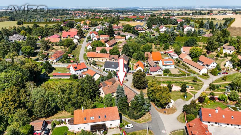 Foto inzerátu Prodej domu s pozemkem o 726 m2, dílnou a stodolou - Sulice, Praha-východ