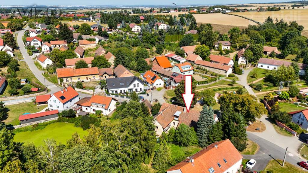Foto inzerátu Prodej domu s pozemkem o 726 m2, dílnou a stodolou - Sulice, Praha-východ