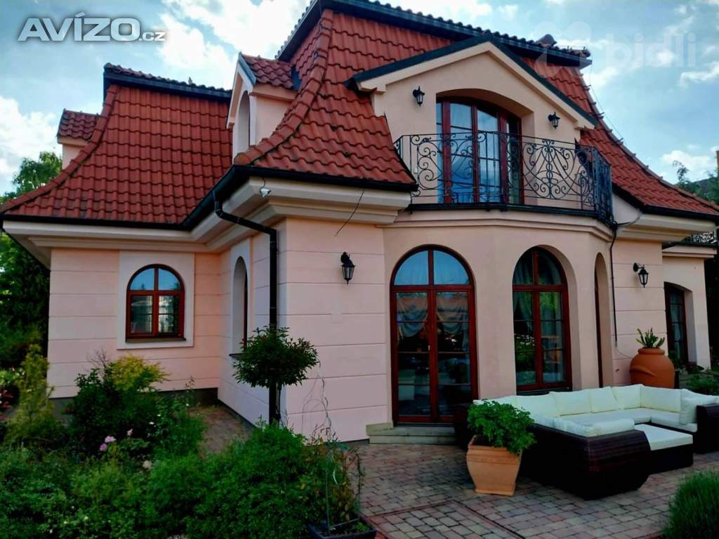 Foto inzerátu Prostorný rodinný dům 5+1, 256 m2, zahrada 1249 m2, Středokluky
