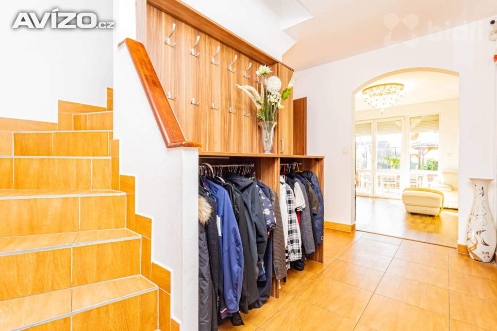 Foto inzerátu Prodej rodinného domu 5+KK se zahradou a garáží - Nupaky, ul. Sadová