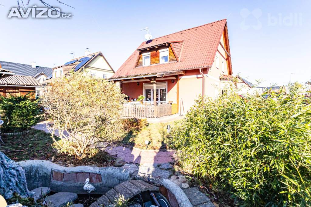 Foto inzerátu Prodej rodinného domu 5+KK se zahradou a garáží - Nupaky, ul. Sadová