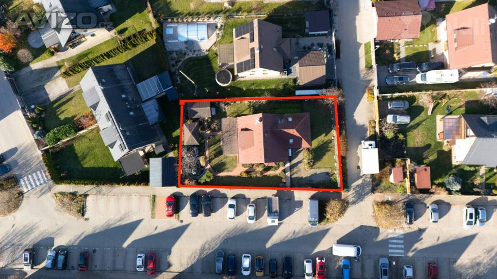 Foto inzerátu Prodej rodinného domu 5+KK se zahradou a garáží - Nupaky, ul. Sadová