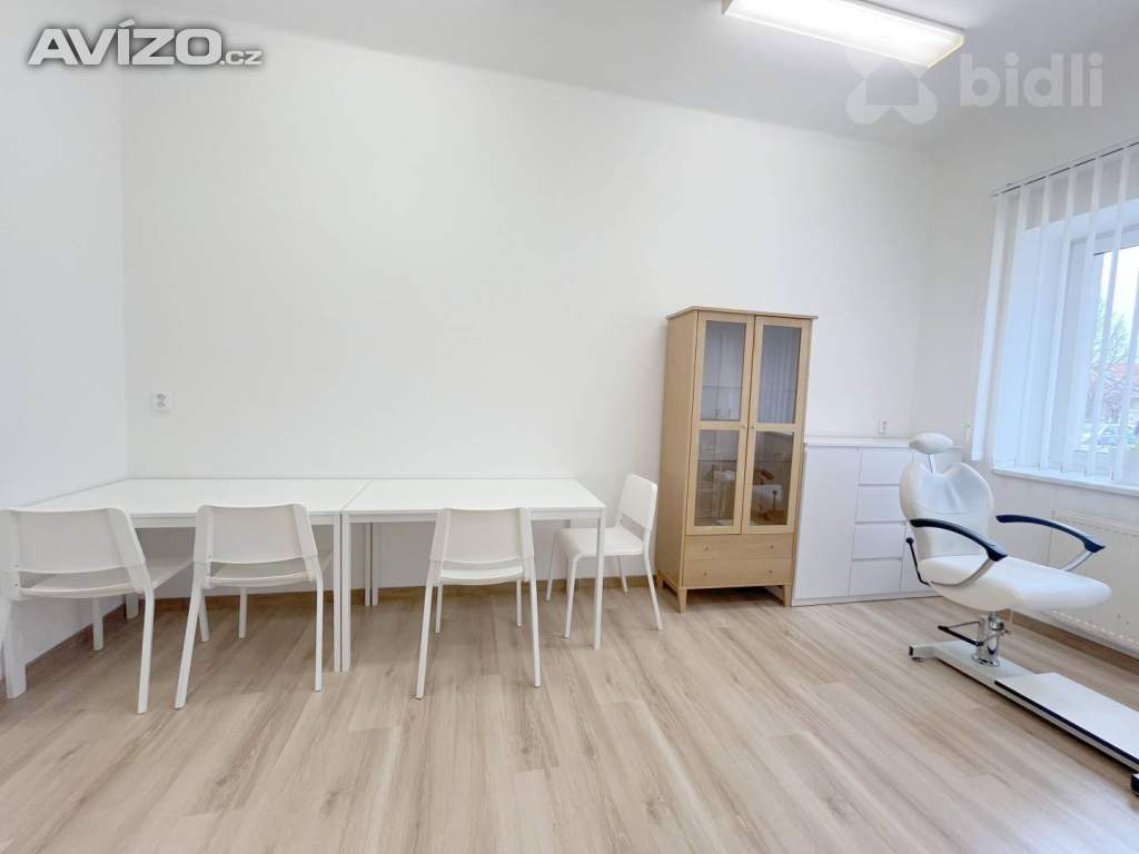 Foto inzerátu Podnájem komerčního prostoru v centru Třeboně.