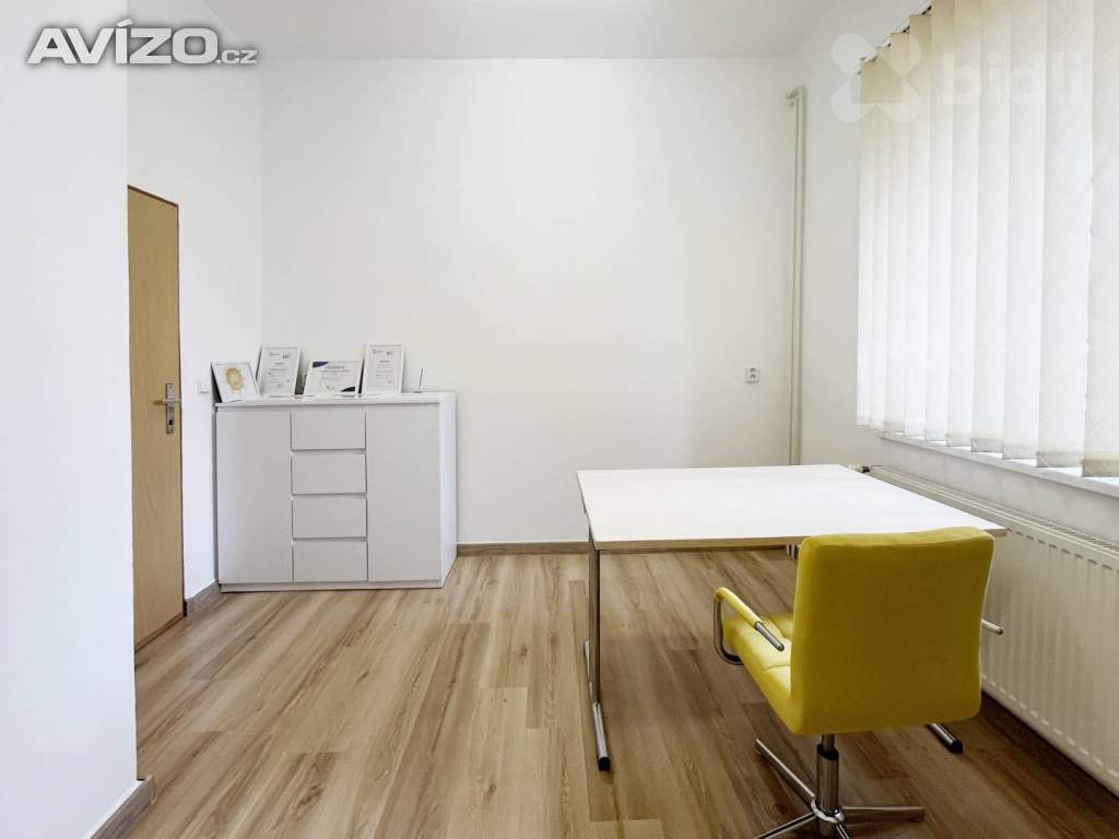 Foto inzerátu Podnájem komerčního prostoru v centru Třeboně.