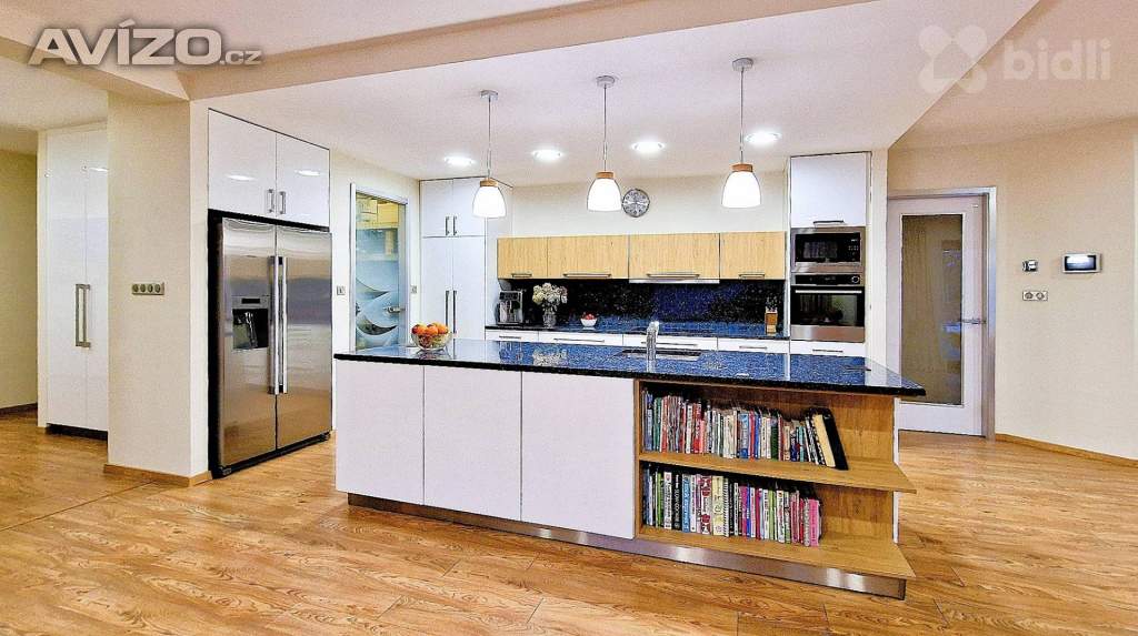 Foto inzerátu Prodej vily 220 m2, pozemek 1243 m2, Lužická, Šternberk