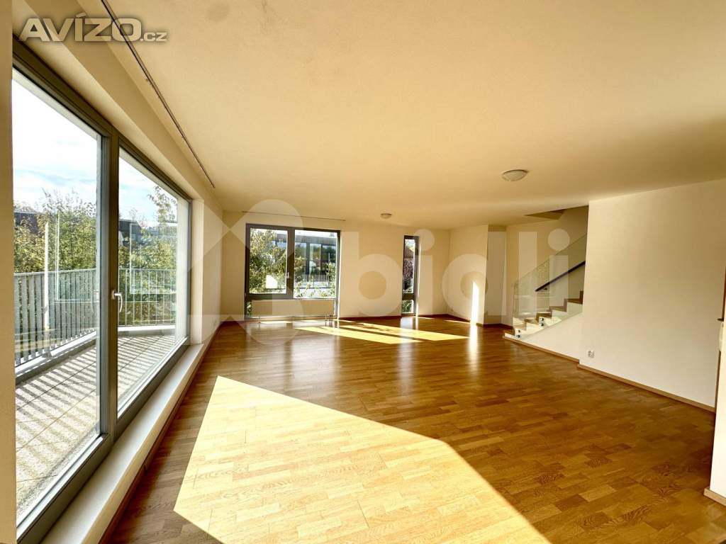 Foto inzerátu Pronájem bytu 3+kk 171 m2,  Na Fialce, Říčany