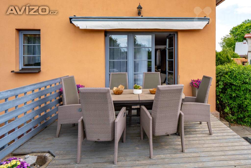 Foto inzerátu Elegantní rodinný dům uprostřed přírody s moderními technologiemi v Kamenici Ládví