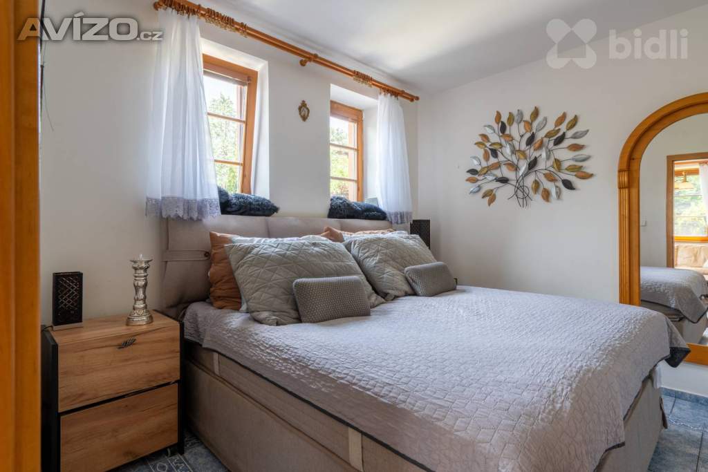 Foto inzerátu Elegantní rodinný dům uprostřed přírody s moderními technologiemi v Kamenici Ládví