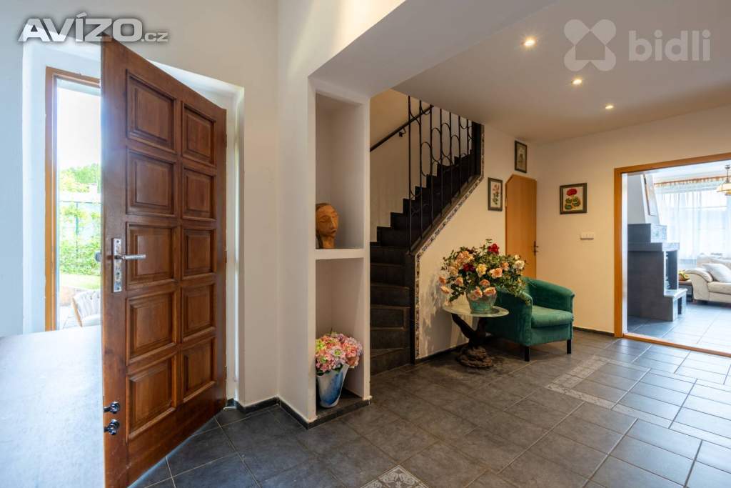 Foto inzerátu Elegantní rodinný dům uprostřed přírody s moderními technologiemi v Kamenici Ládví