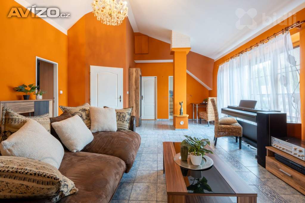 Foto inzerátu Elegantní rodinný dům uprostřed přírody s moderními technologiemi v Kamenici Ládví