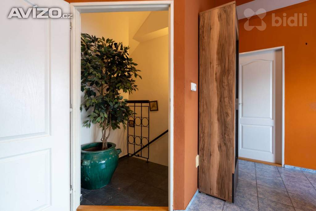 Foto inzerátu Elegantní rodinný dům uprostřed přírody s moderními technologiemi v Kamenici Ládví