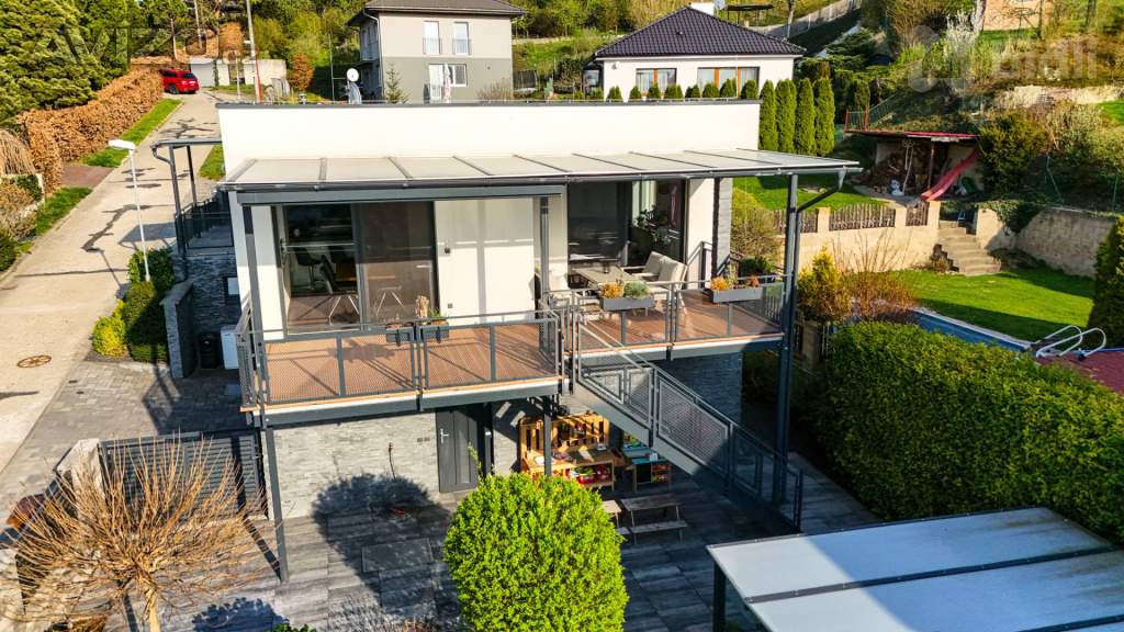 Foto inzerátu Prodej výjimečného domu 4+kk s terasou a zahradou - Roudnice nad Labem