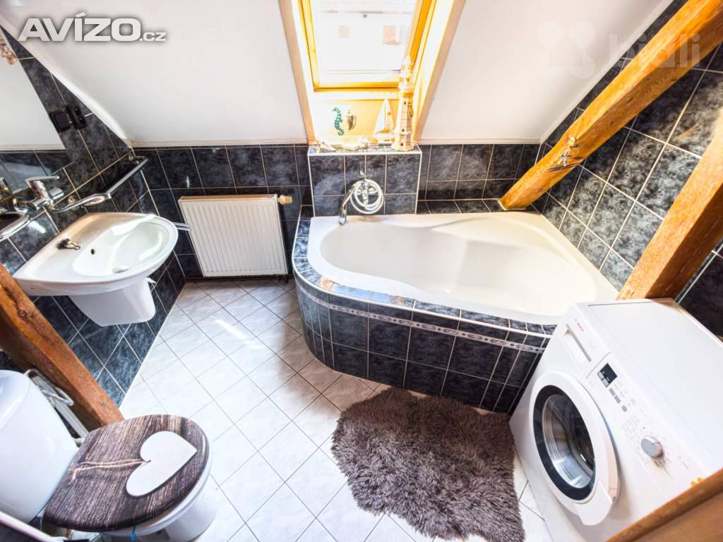 Foto inzerátu Podkrovní byt 4+kk, 66 m2 v Holýšově - klidná lokalita, blízko přírody