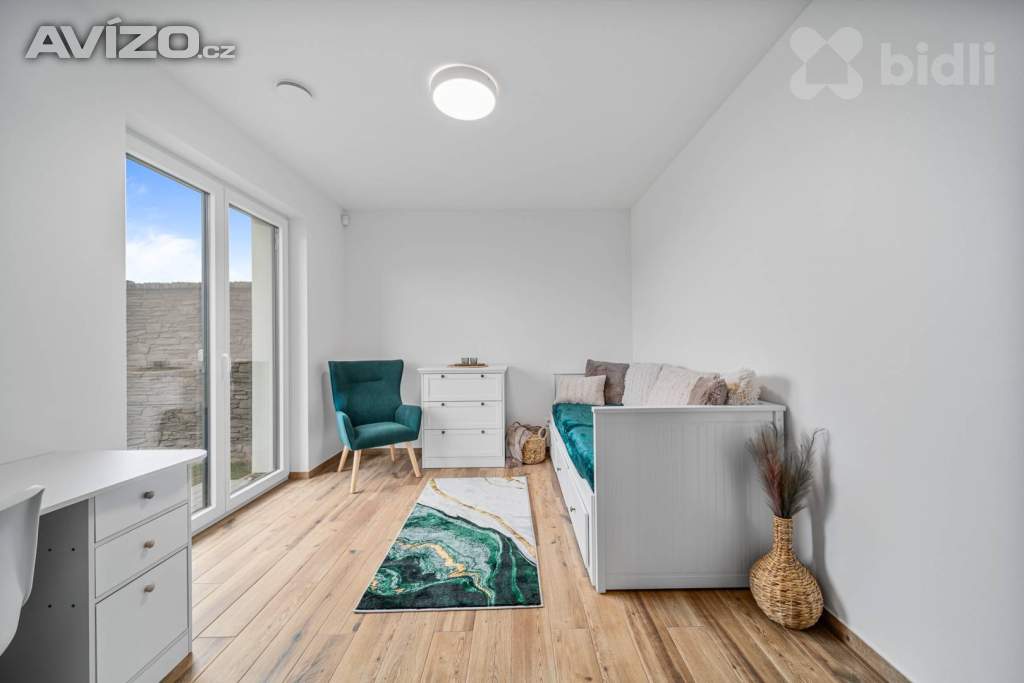 Foto inzerátu Pronájem novostavby 5+kk se zahradou, Hradec Králové