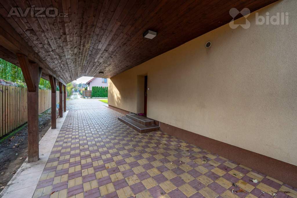 Foto inzerátu vila 5kk, 170m2, s maximálním soukromím a zároveň v centru Líbeznice