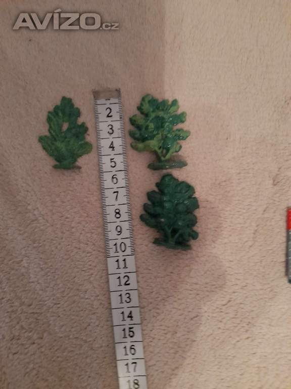 Foto inzerátu Cínoví vojáčci - rytíři, indiáni, pěchota, jízda , děla a další