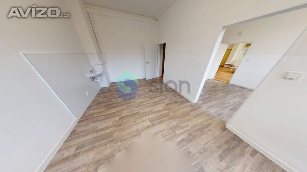 Foto inzerátu Podnájem ordinace o vel. 87,2 m2 Francouzská 1233/18