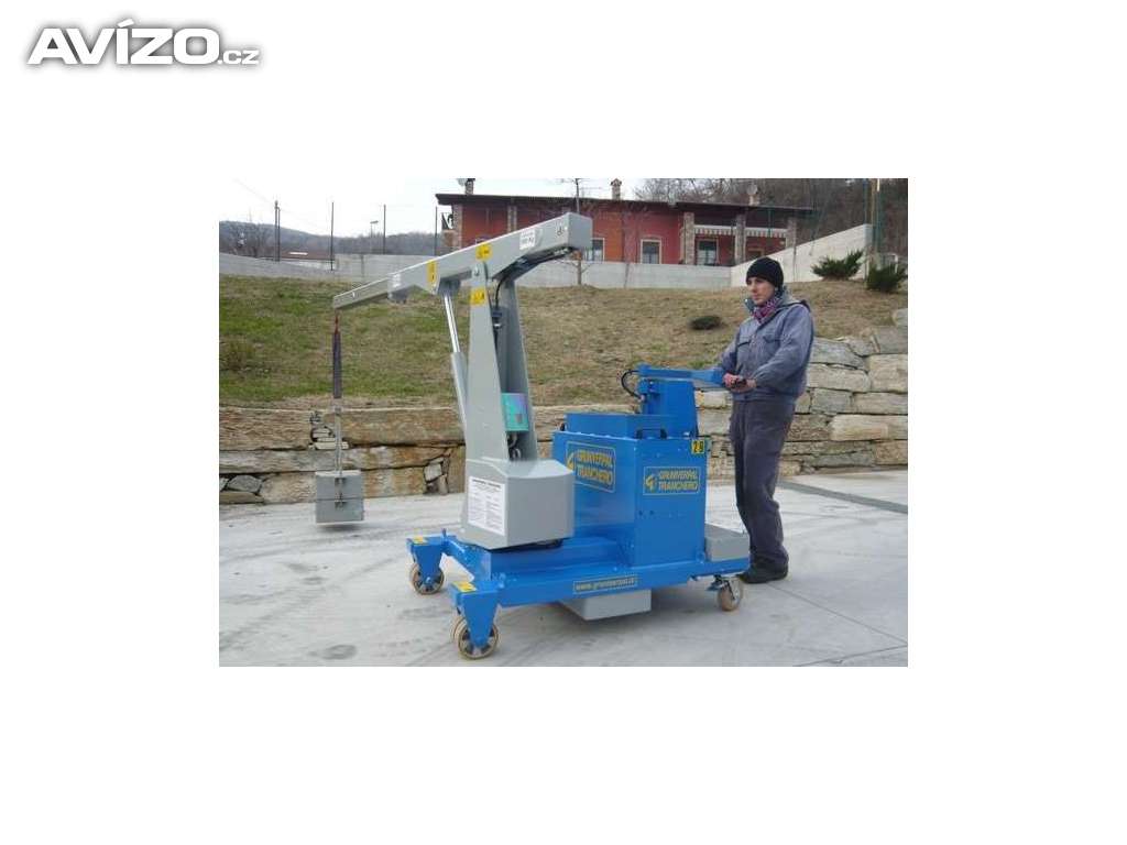 Pojízdný elektrický jeřáb Gruniverpal GB500, max. nosnost 500kg.