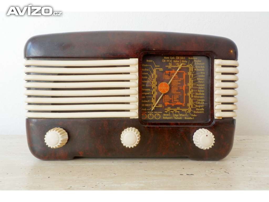 Staré, plně funkční rádio Tesla 306U Talisman, rok  1951/52