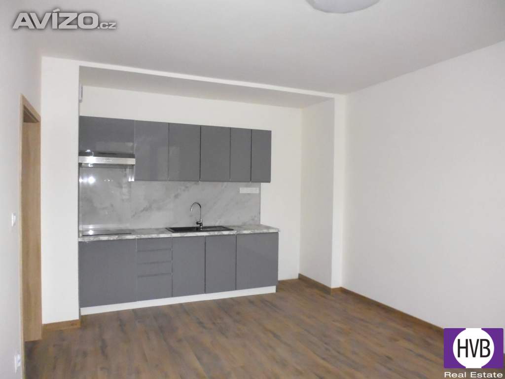 Prodej bytu 1+kk, 27,2 m/P, 3. NP, v nově zrekonstruovaném bytovém domě, Slapy, Praha-západ