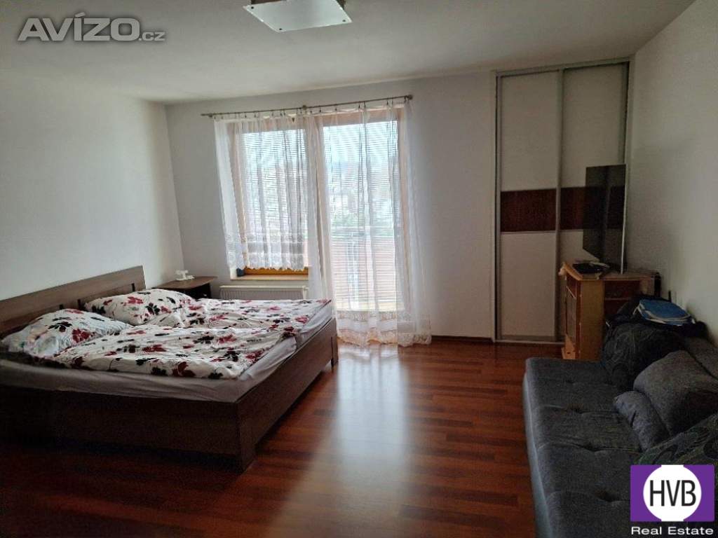Pronájem bytu 1+kk/B, 41m2, Benešov u Prahy