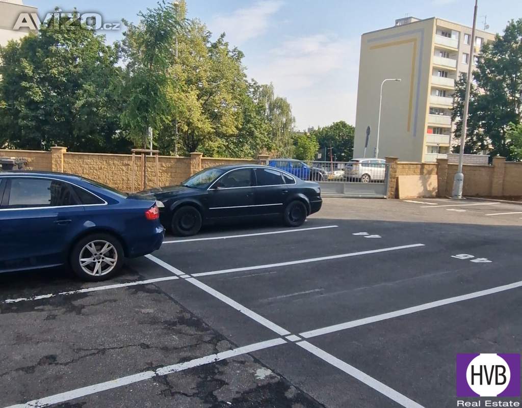 Pronájem parkovacího stání 13 m2, Praha 4 - Chodov, ul. Čenětická