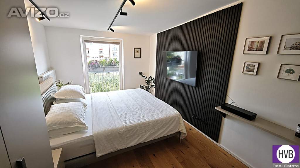 Prodej bytu 4+kk/B 90 m², OV, ul. Na Hroudě, Praha 10 - Strašnice
