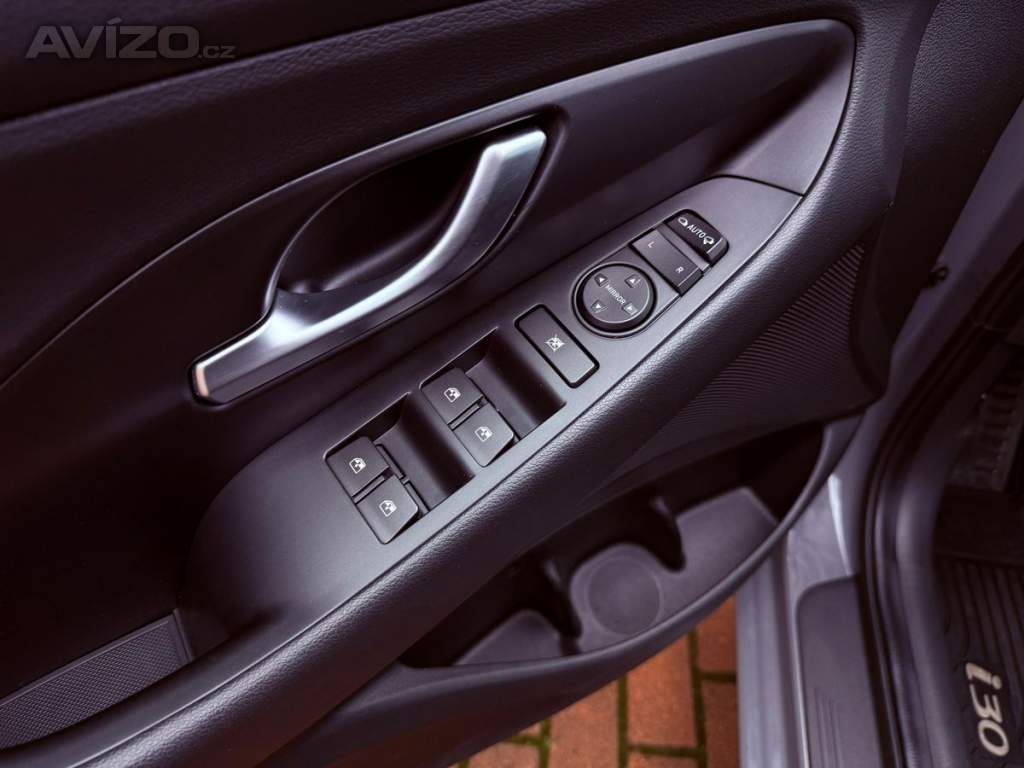 Foto inzerátu Hyundai i30 1.5 T-GDi N Line DCT, ČR, 1.M